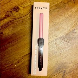 Foxy Bae curling wand